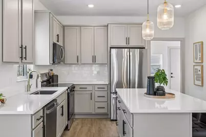 2414 Como Avenue SE, Minneapolis, MN 55414 - Photo 2