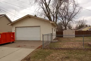 601 5th Ave S, Hopkins, MN 55343 - Photo 18