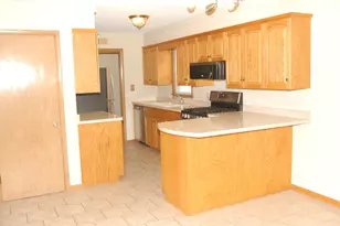 601 5th Ave S, Hopkins, MN 55343 - Photo 6