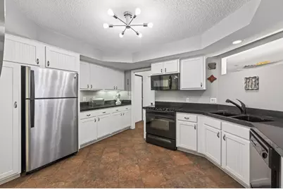 3020 Saint Albans Mill Road #105, Hopkins, MN 55305 - Photo 18