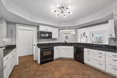 3020 Saint Albans Mill Road #105, Hopkins, MN 55305 - Photo 20