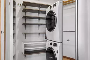 4225 Poplar Bridge Rd, Bloomington, MN 55437 - Photo 22