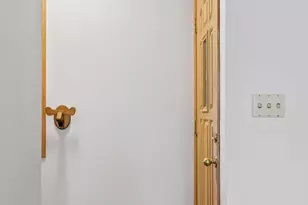 4225 Poplar Bridge Rd, Bloomington, MN 55437 - Photo 10