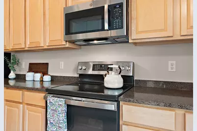 2407 39th Avenue NE #113, Saint Paul, MN 55421 - Photo 12