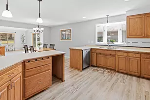 816 Westview Dr, Shoreview, MN 55126 - Photo 10