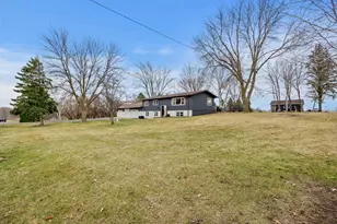 18365 234th Cir, Hutchinson, MN 55350 - Photo 4