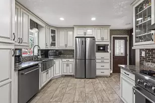 4233 Quincy St NE, Columbia Heights, MN 55421 - Photo 6
