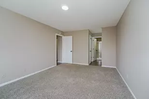 10742 Toledo Ct, Bloomington, MN 55437 - Photo 12