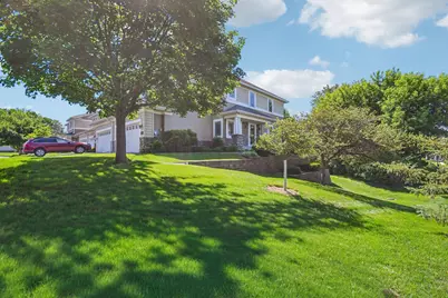 630 Sutherland Drive, Woodbury, MN 55129 - Photo 2