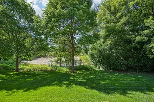 630 Sutherland Dr, Woodbury, MN 55129 - Photo 20