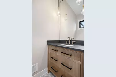 3926 Abbott Avenue S, Minneapolis, MN 55410 - Photo 34