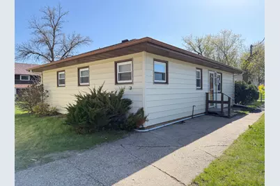 19 7th Avenue NE, Elbow Lake, MN 56531 - Photo 2