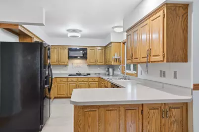 2217 Gentry Avenue N, Oakdale, MN 55128 - Photo 12