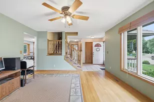 2217 Gentry Ave N, Oakdale, MN 55128 - Photo 10