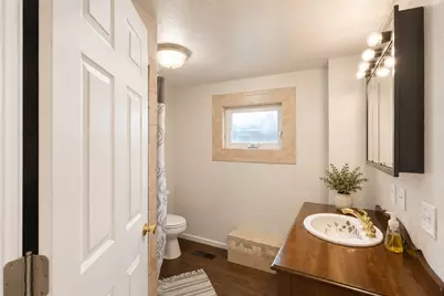 245 3rd Avenue SE, Wells, MN 56097 - Photo 14