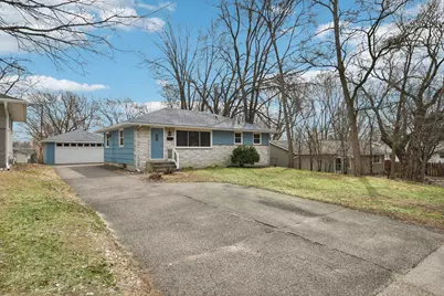 3418 Xenia Avenue N, Crystal, MN 55422 - Photo 2