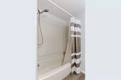 3418 Xenia Avenue N, Crystal, MN 55422 - Photo 48