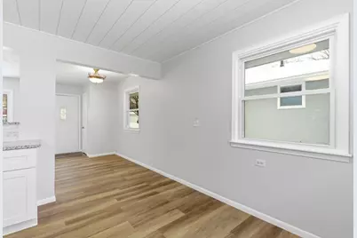 3418 Xenia Avenue N, Crystal, MN 55422 - Photo 12