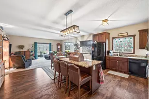 9749 Norway St NW, Coon Rapids, MN 55433 - Photo 10