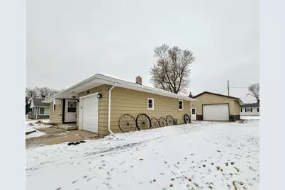 300 6th Street W, Hector, MN 55342 - Photo 10