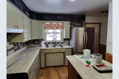 300 6th Street W, Hector, MN 55342 - Photo 4