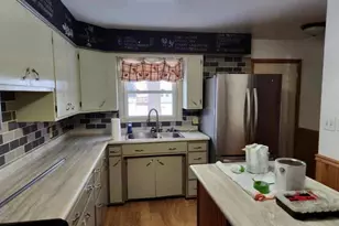 300 6th St W, Hector, MN 55342 - Photo 4