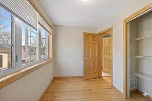 2705 E Minnehaha Pkwy, Minneapolis, MN 55417 - Photo 20