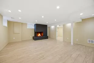 3121 W 84th St, Bloomington, MN 55431 - Photo 20