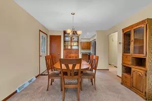 311 E Oak Ave, Olivia, MN 56277 - Photo 8
