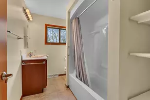 311 E Oak Ave, Olivia, MN 56277 - Photo 18