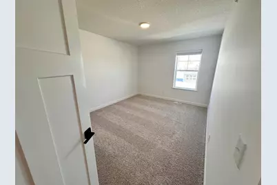 5279 Long Pointe Pass, Woodbury, MN 55129 - Photo 10