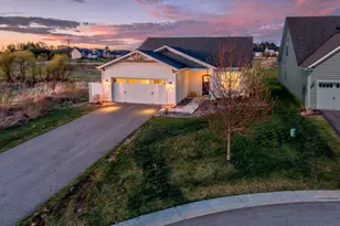 4711 Schilling Ct, Woodbury, MN 55129 - Photo 2