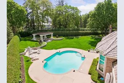 546 Harrington Road, Wayzata, MN 55391 - Photo 2