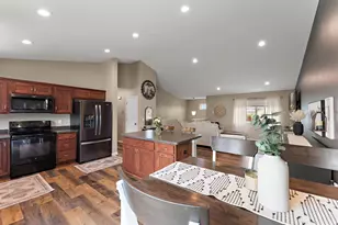 809 Cologne Ln, Waverly, MN 55390 - Photo 2