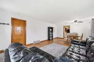 527 4th St N, Sauk Centre Township, MN 56378 - Photo 10