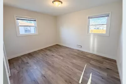 5918 Zenith Avenue N, Brooklyn Center, MN 55429 - Photo 12