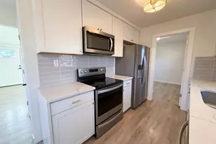 5918 Zenith Ave N, Brooklyn Center, MN 55429 - Photo 2