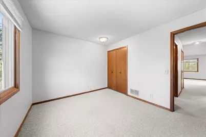 995 Heritage Court E #303, Vadnais Heights, MN 55127 - Photo 26