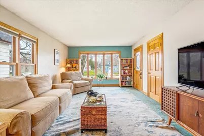 645 W 3rd Street, Rush City, MN 55069 - Photo 4