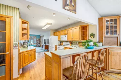 645 W 3rd Street, Rush City, MN 55069 - Photo 8