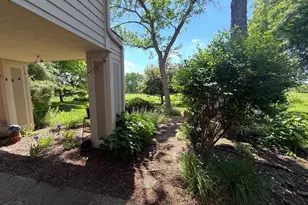 13820 Sunset Lake Dr, Burnsville, MN 55337 - Photo 32