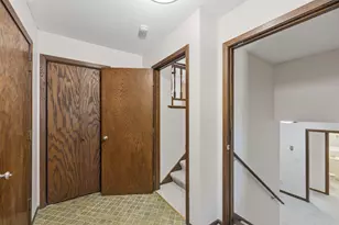 9346 Wellington Ln N, Maple Grove, MN 55369 - Photo 4