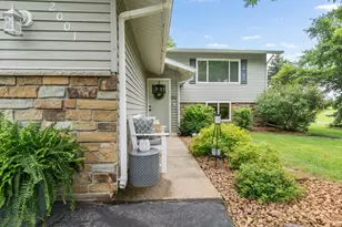 2001 Ridgewood Dr NW, Alexandria, MN 56308 - Photo 10