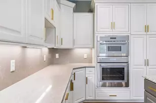 17902 Bearpath Trail, Eden Prairie, MN 55347 - Photo 32