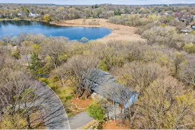 151 Choctaw Circle, Chanhassen, MN 55317 - Photo 2