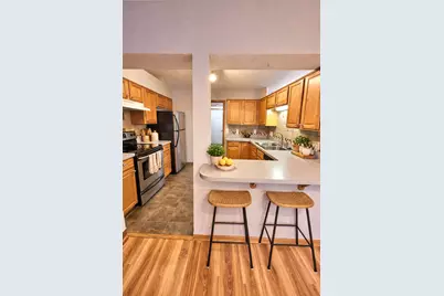 9006 Preserve Trail, Savage, MN 55378 - Photo 4