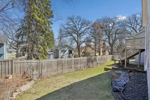 2242 Jennifer Ln, North Saint Paul, MN 55109 - Photo 20