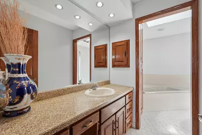 2242 Jennifer Lane, North Saint Paul, MN 55109 - Photo 10