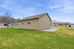 137 Rhame Ave, Red Wing, MN 55066 - Photo 10