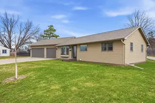 137 Rhame Ave, Red Wing, MN 55066 - Photo 6